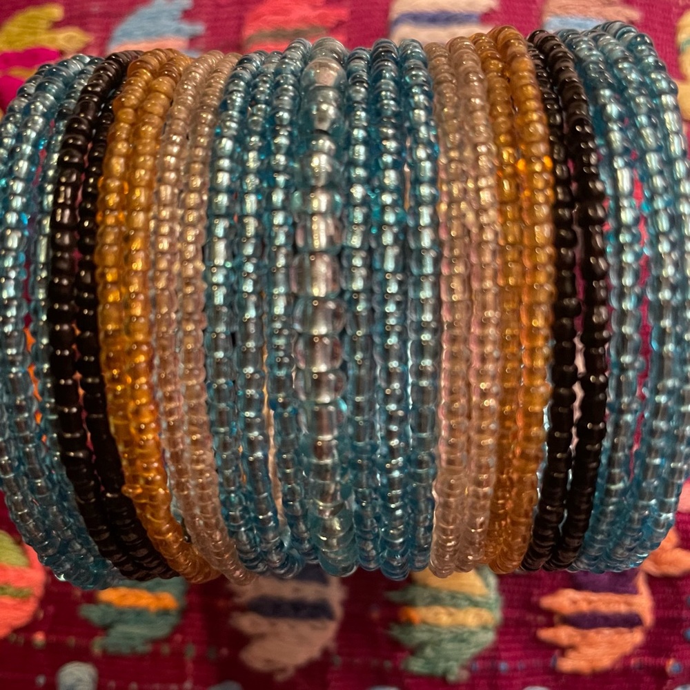 Price Drop! 🌸 NWOT Fun Extra Wide Beaded Cuff Bracelett
